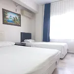 Blue Hotel 2*