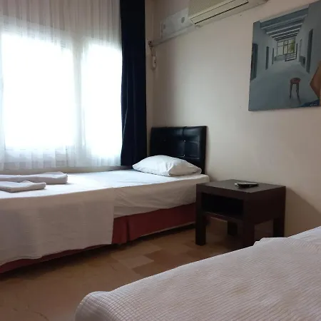 Hotel Blue *